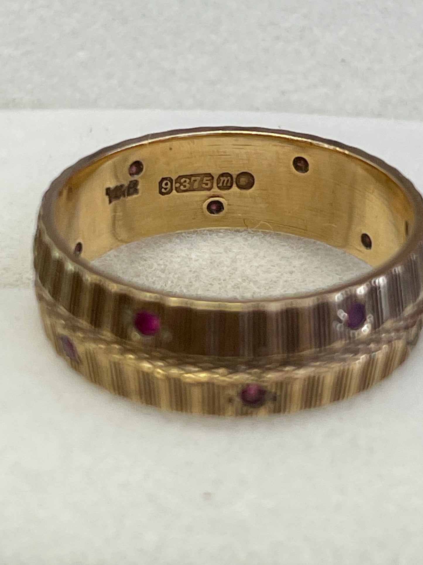 9ct gold and Ruby wedding band