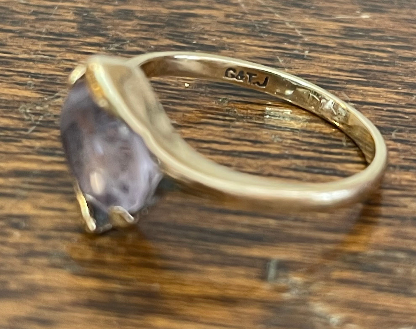 9ct yellow gold rose quartz ring