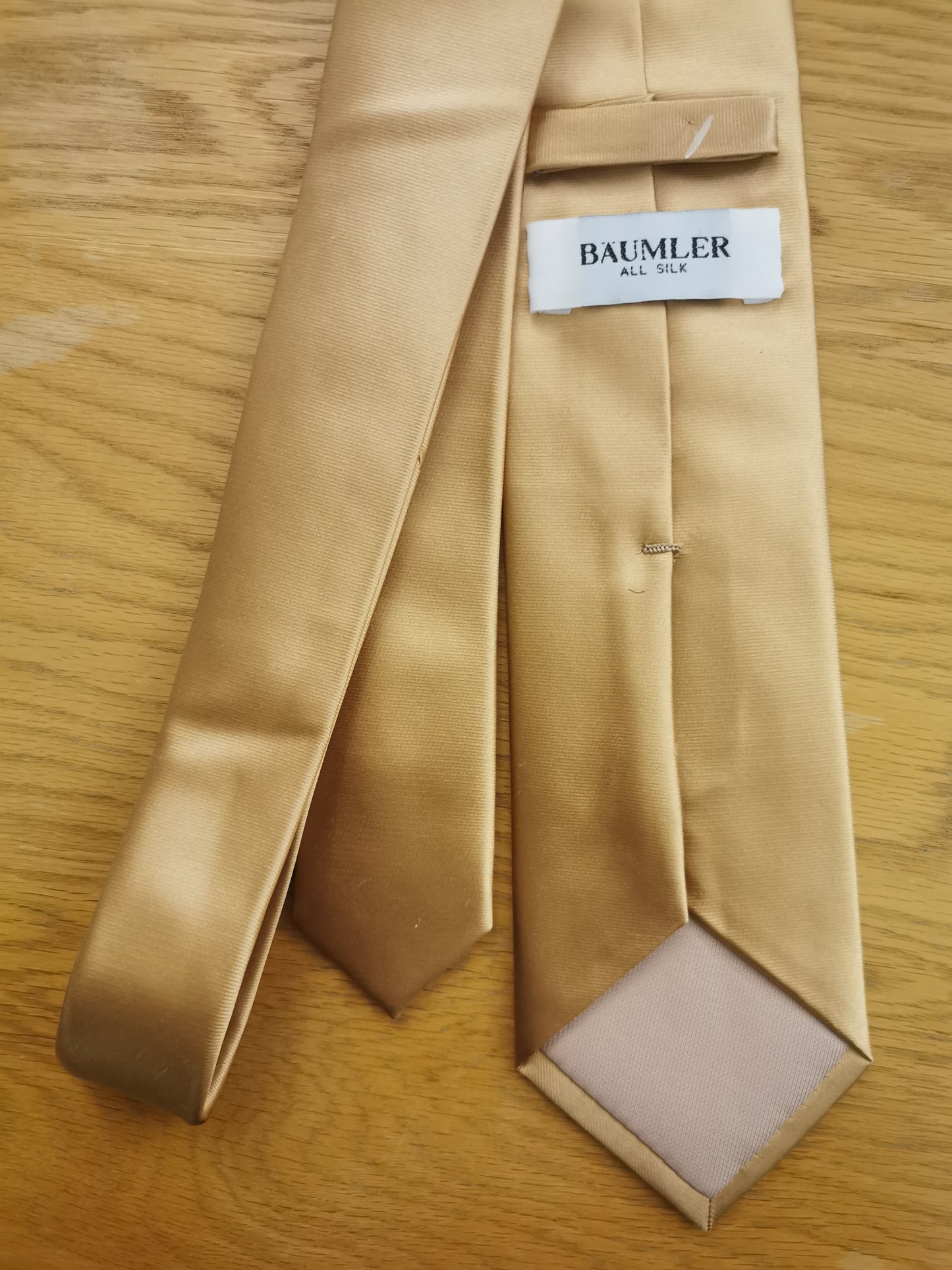 100% silk Baumler thick gold tie