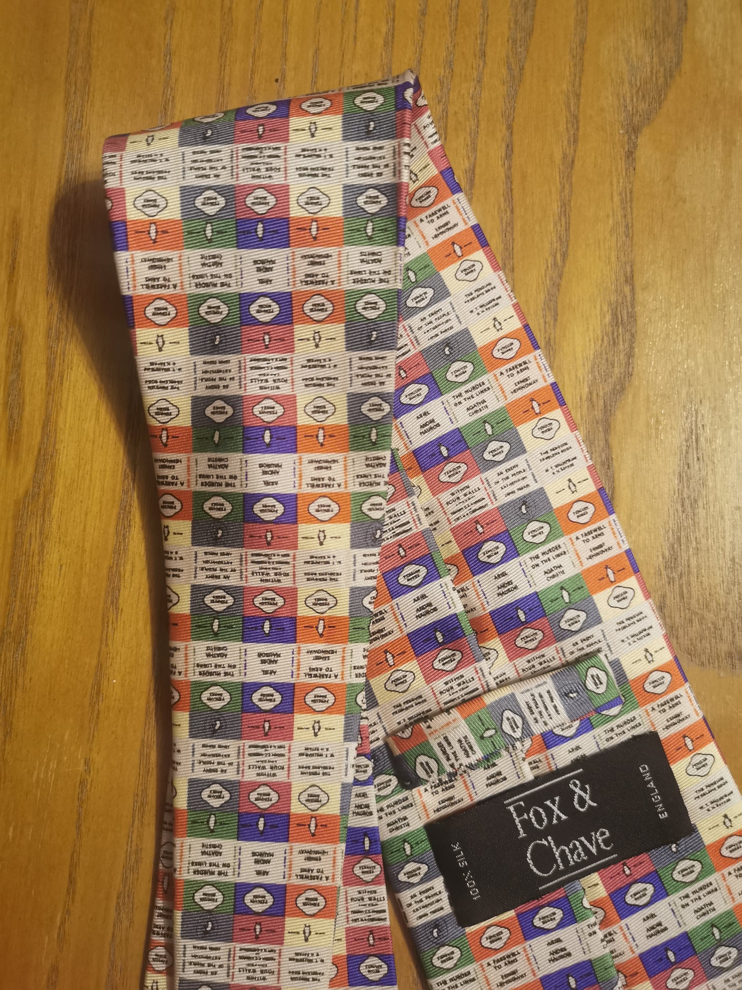 100% silk Fox & Chave 'Penguin Books' tie